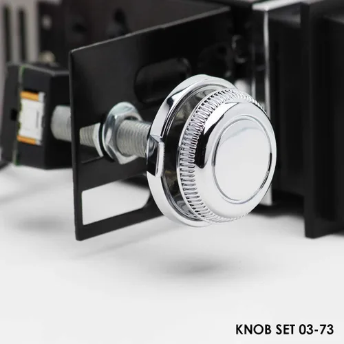 Vista 6 de Radio Laguna de fabricación retro con cara cromada, perillas 03P-73P y superposición vintage LAC-M1-401-03P-73P-SCP