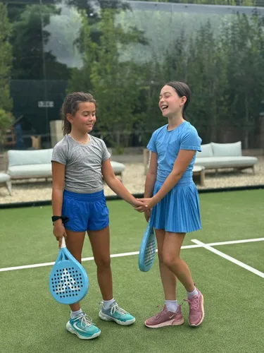 Vista 3 de VALA Raqueta de pádel, One Junior Edition, diseño ligero, hexágono 3D + tecnología Sandy Effect, para jugadores jóvenes