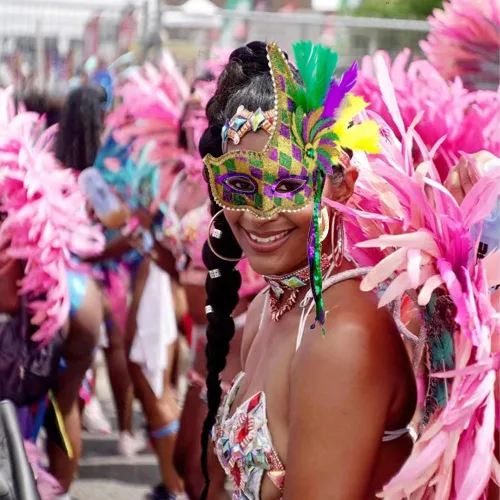 Vista 8 de Máscara de plumas de Mardi Gras con lentejuelas, máscara de plumas de Mardi Gras, máscara de Mardi Gras para mujeres, accesorios de disfraz de Mardi