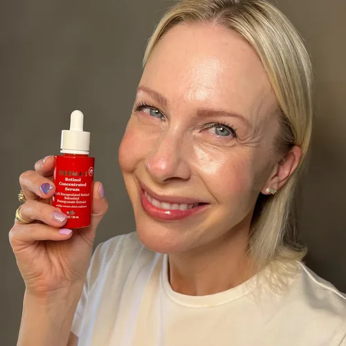 Vista 4 de DERMA E Suero de retinol antiarrugas – Elixir concentrado para el cuidado de la piel para un resplandor juvenil – 1 onza líquida