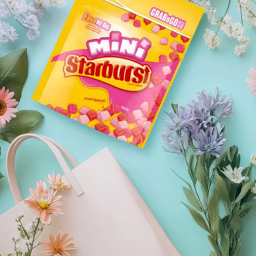 Vista 9 de STARBURST Minis FaveRed - Caramelos para el día de la madre, regalo Grab N Go para mamá, bolsa de dulces resellable de 8 onzas
