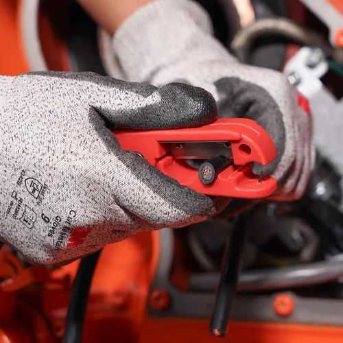 Vista 8 de iCrimp ICP-240 pelacables para cables redondos AWG 12 a 4/0, pelacables radial con 2 cuchillas extra