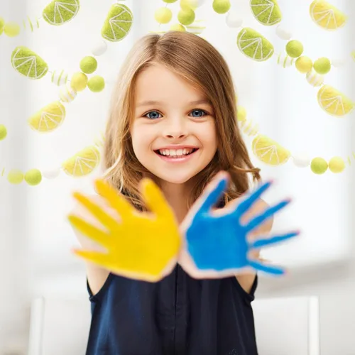 Vista 4 de GLACIART ONE Guirnalda de bolas de fieltro de limón de verano Guirnalda decorativa de pompones de lana para colgar en el hogar, decoración