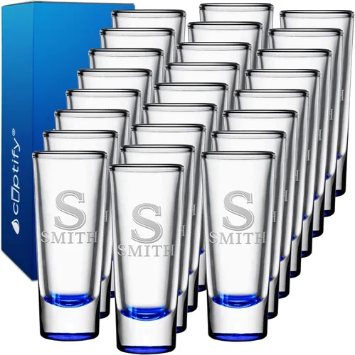 Vista 104 de Vaso de chupito personalizado con fondo negro personalizado de 2 oz, vasos de chupito cordiales con inicial y nombre en script dividido