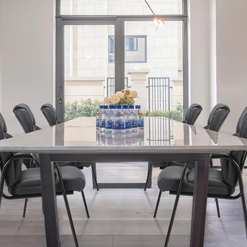 Vista 8 de CLATINA Silla de invitados negra con brazos, sillas de recepción de oficina para conferencias y sala de espera, silla ergonómica de cuero