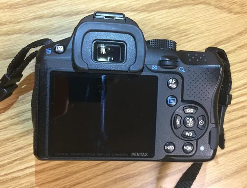 Vista 6 de Pentax K-30 CMOS SLR digital de 16 MP sellada a la intemperie con lente de 0.709-2.165 in (negro)