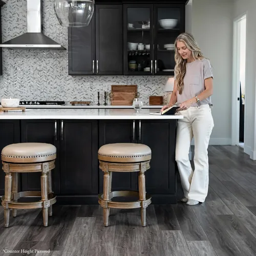 Vista 42 de Maven Lane Pullman Silla de cocina giratoria de madera de 180 grados, sin espalda, 30 pulgadas de alto, con borde de cabeza de clavo, acabado