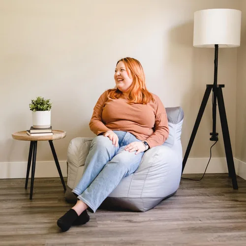 Vista 47 de Big Joe Roma Puf, Sherpa de avena y grafito, gamuza vegana, 3 pies