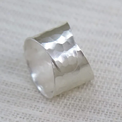 Vista 6 de Hammered Sterling Silver Handmade Wide Band Ring, Classic Shiny Finish Flat Wrap Band, Adjustable to Sizes 6-12, Can fit Also as Thumb ring, Gift