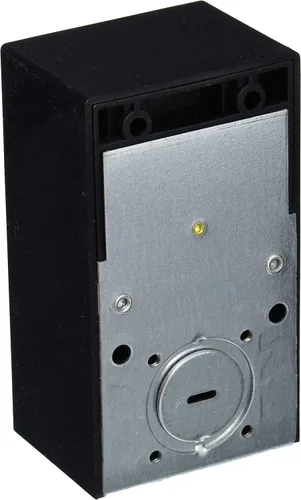 Vista 2 de Leviton 55050 50 amperios, 125250 voltios, NEMA 14-50R, 3P, 4W, receptáculo de montaje en superficie, hoja recta, grado industrial, conexión a
