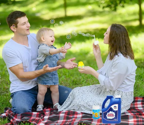 Vista 7 de Solución concentrada de burbujas de 100 onzas, repuestos de hasta 8 galones, solución concentrada no tóxica para máquinas de burbujas, varitas