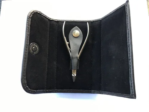 Vista 2 de BB #18 Pinza de cutícula con resorte único