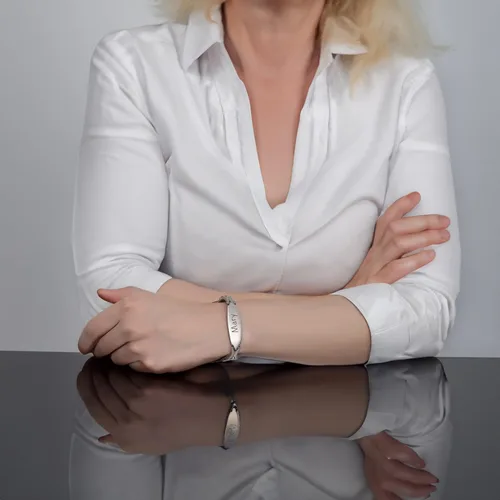 Vista 5 de LinnaLove Fashioin Name Bar Bracelet,Shiny Stainless Steel Personalized Engraved Bracelets for women