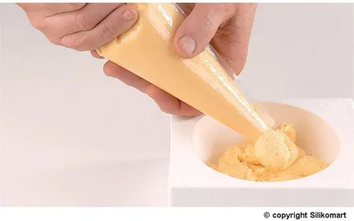 Vista 2 de Silikomart Molde de silicona para congelar y hornear hemisferio de calabacín de 4-1/2 pulgadas de diámetro